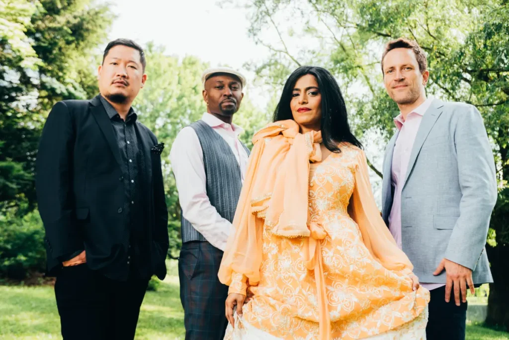 AMERICAN PATCHWORK QUARTET